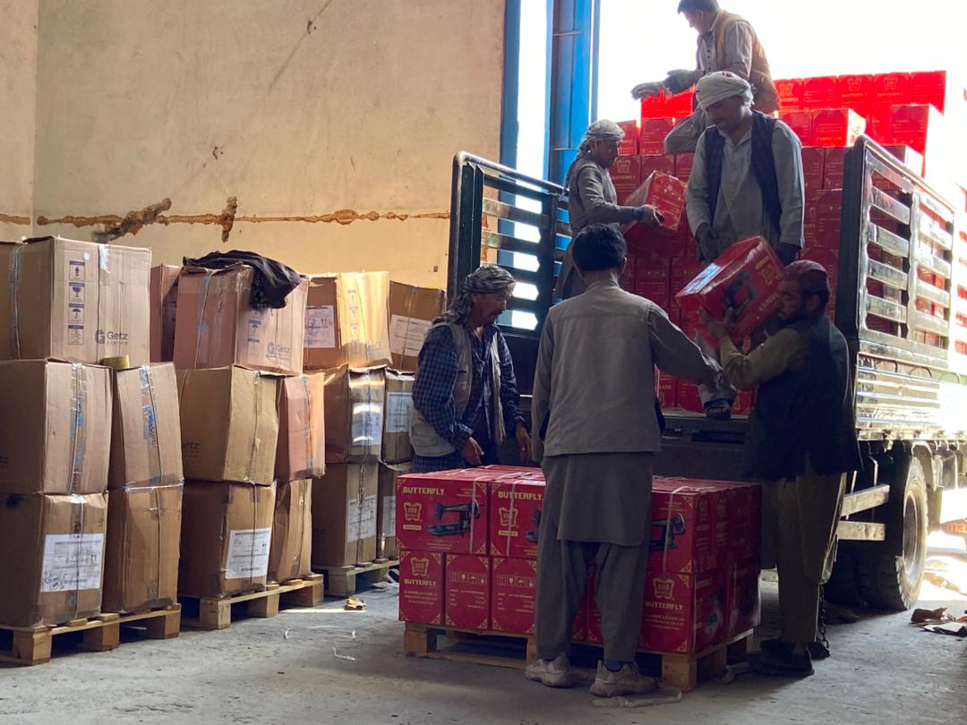 Sewing machine project delivery and logistics